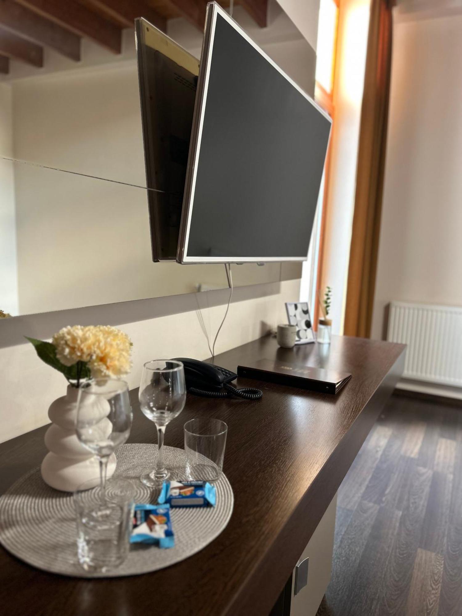 Ar Golden House Hotell Košice Eksteriør bilde